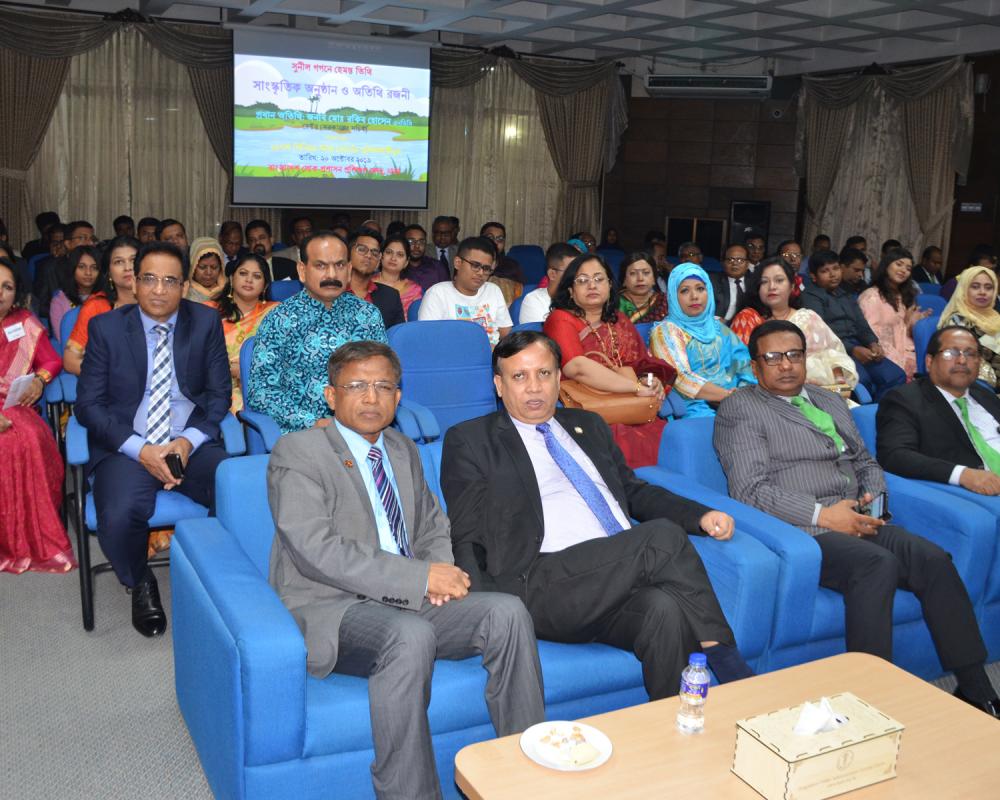Participant of 92nd SSC with faculty member