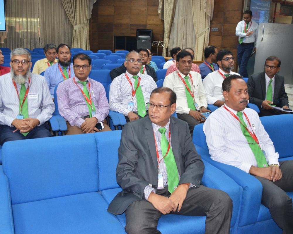 Participants of 19th PPMC with faculty members