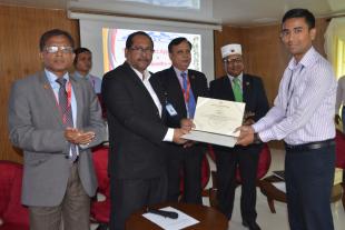 Receiving best e-nothi  user award